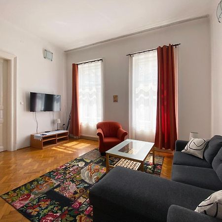 Citypark Classic Downtown Apartment Budapest Esterno foto