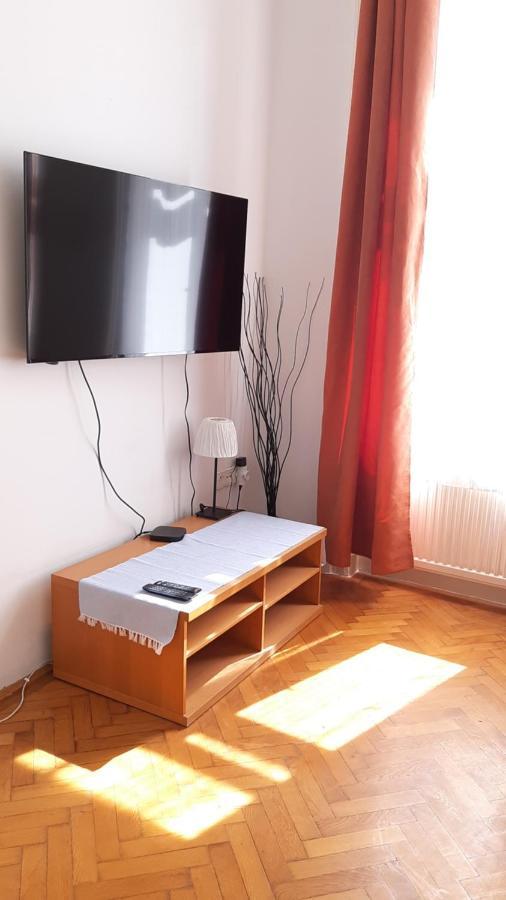 Citypark Classic Downtown Apartment Budapest Esterno foto