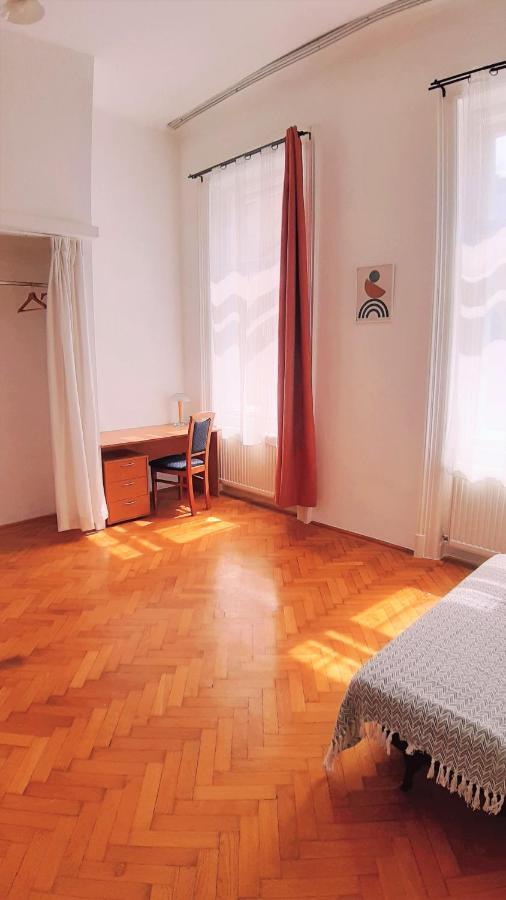 Citypark Classic Downtown Apartment Budapest Esterno foto
