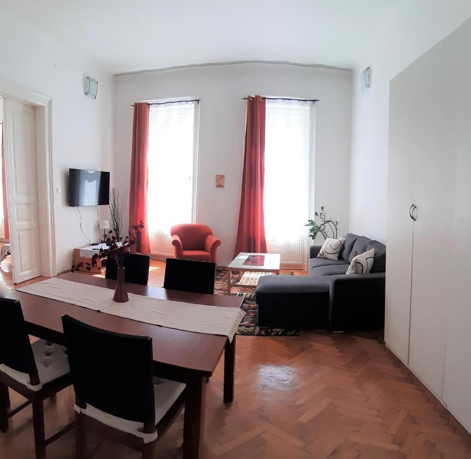 Citypark Classic Downtown Apartment Budapest Esterno foto